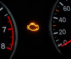 luz de injeção acesa no painel do carro