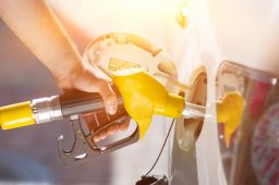 Como escolher o melhor combustível para o seu carro flex